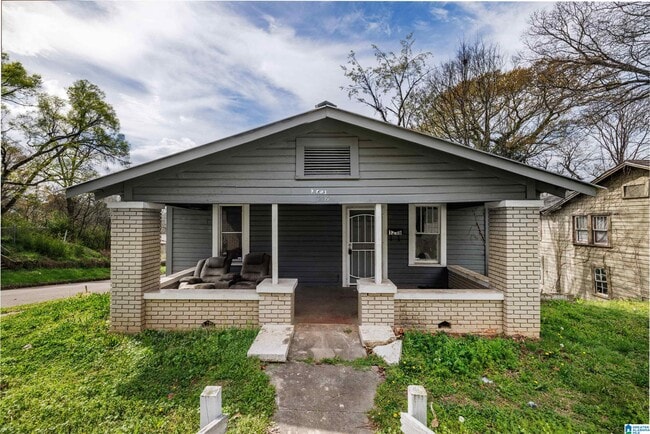 Building Photo - 1216 Waverly St