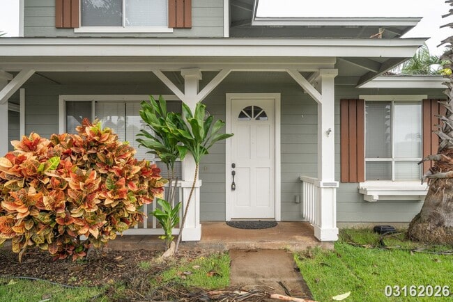 Photo - 3bd 2.5ba with 1 car garage - 91-1011 Ipolani St D  $3650/month