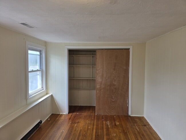 Photo - 205 Haussauer Rd