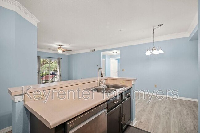 Building Photo - 11530 Villa Grand Rental