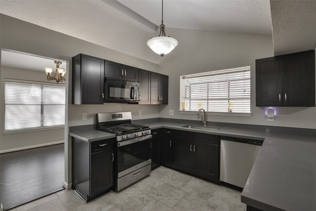 Photo - 3318 Golden Willow Dr