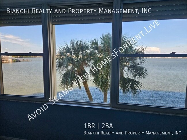 Photo - 4525 Cove Cir