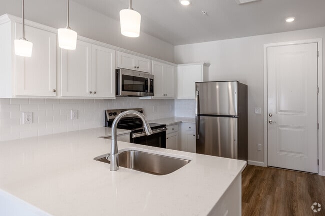 Studio - 634SF - Kitchen - Crest at Stones Branch