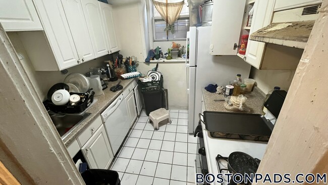 10 Lothian Rd Unit 10A