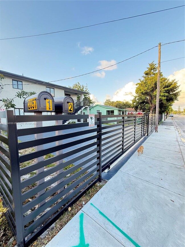 Photo - 2057 Washington Ave