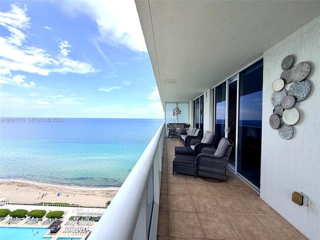 Building Photo - 1830 S Ocean Dr Unit 2508
