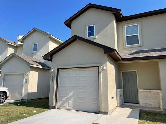 Photo - 107 Peruna Dr