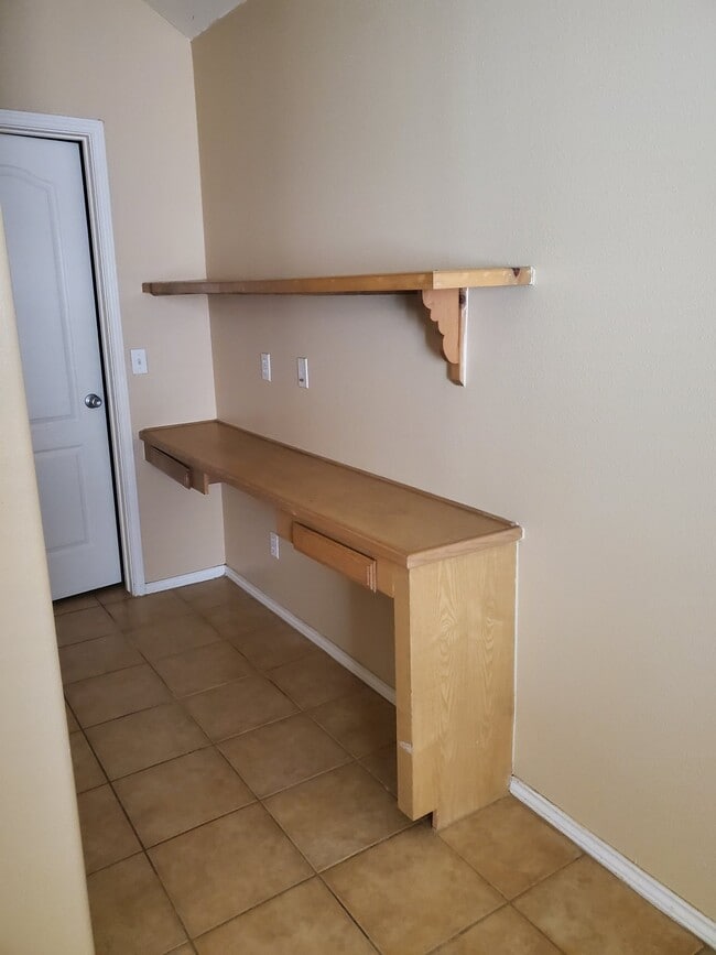 Photo - 2501 Toledo Ave Unidad 26