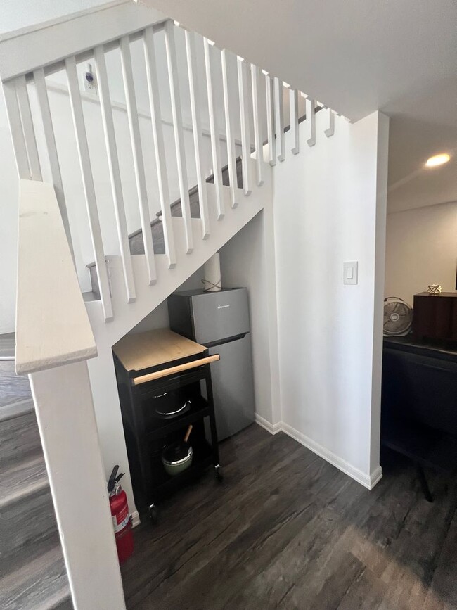 Photo - L2-124 Unidad Front Downstairs Studio