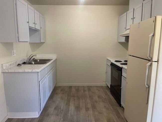 Photo - Clean 2 bedroom Duplex Near UNR