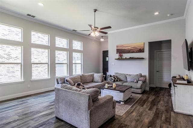 Photo - 904 Parkside Dr