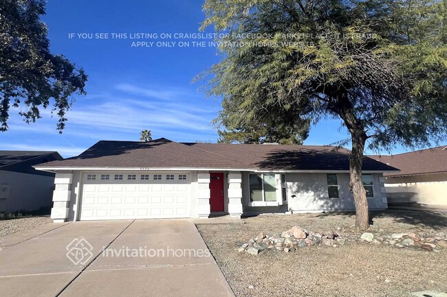 Building Photo - 3520 E Pueblo Ave