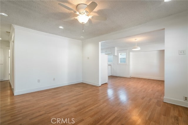 Photo - 1125 Heliotrope Dr
