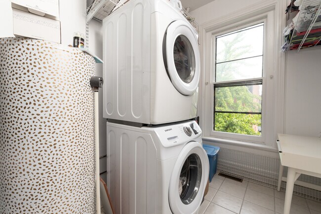 Photo - 1005 W Franklin St