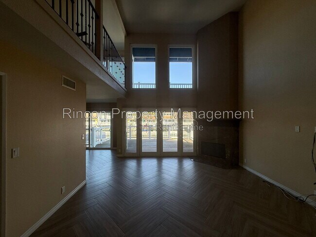 4551 Costa De Oro