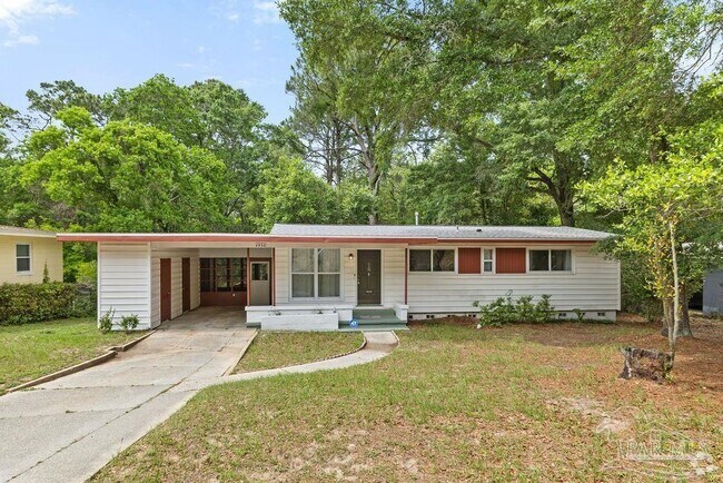 Building Photo - 4936 Springhill Dr Rental