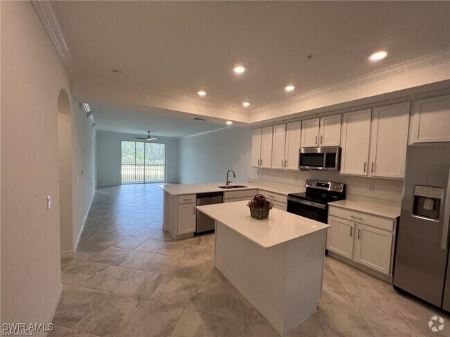 Building Photo - 6046 National Blvd Unit 435 Rental