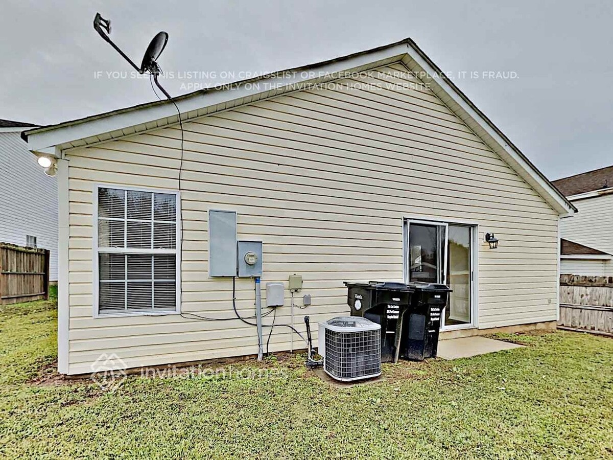 Photo - 3068 Winners Cir SW