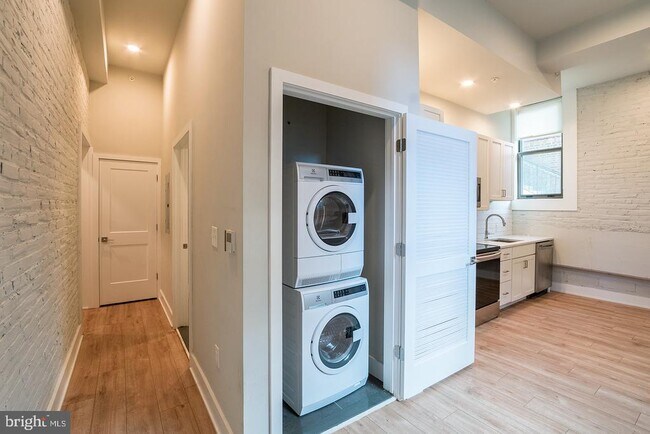 Photo - 1300 S 19th St Unidad 15