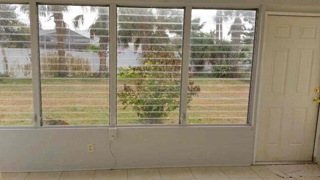 Photo - 56 Seabreeze Dr