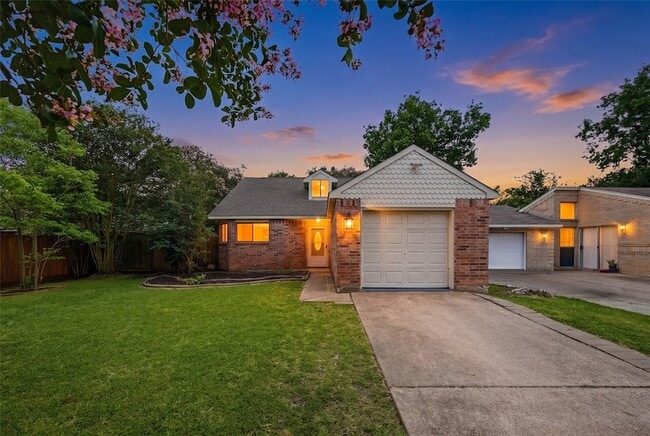 Building Photo - 13723 Smokey Trail Dr