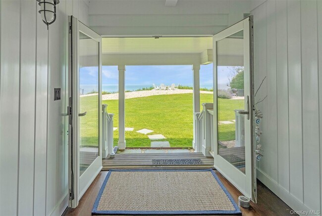 Photo - 2700 Sound Dr