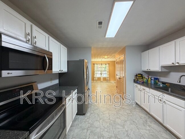 Photo - 1129 Hampton Ave