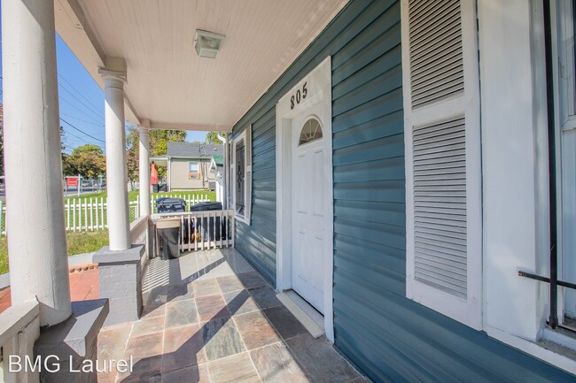 Photo - 4 br, 2 bath House - 805 Eastern Ave