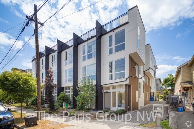 Building Photo - Modern 2BR Columbia City/Hillman City Town... Rental