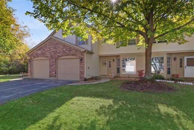 Photo - 222 Wellington Cir