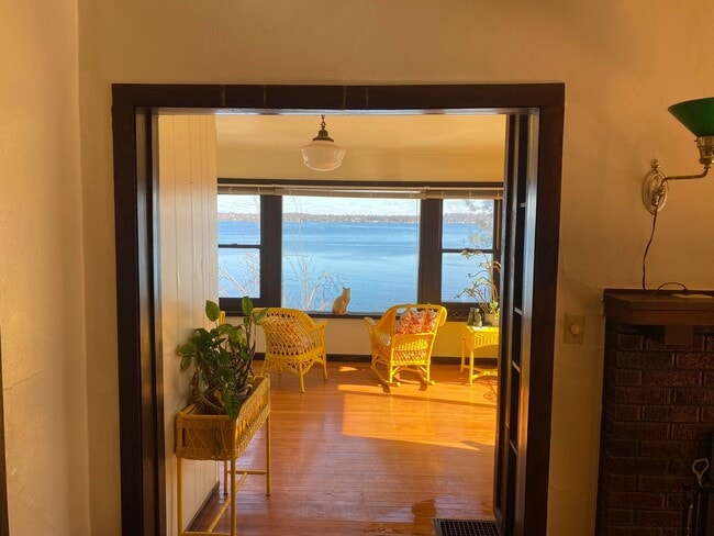 Building Photo - 1001 Rutledge Ct Unit 1