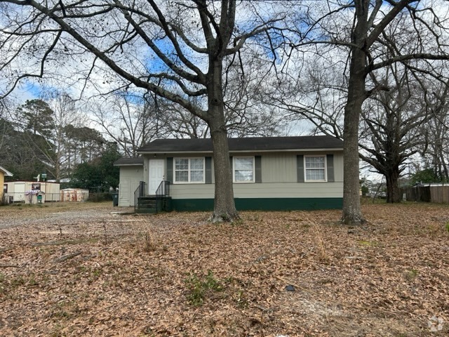 Building Photo - 817 Meridian St Rental