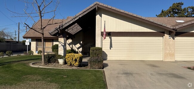 Building Photo - 3200 El Encanto Ct Rental