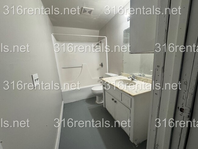 Photo - 1201 Hoch Unit 2