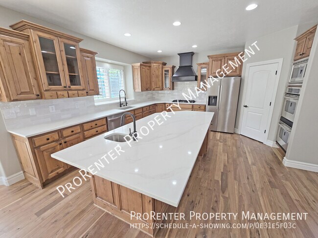Photo - 843 Eaglepointe Dr