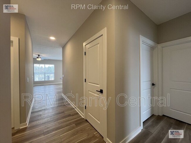 Photo - 133 Oldham Ln