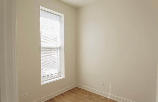 Photo - 6613 S Vernon Ave