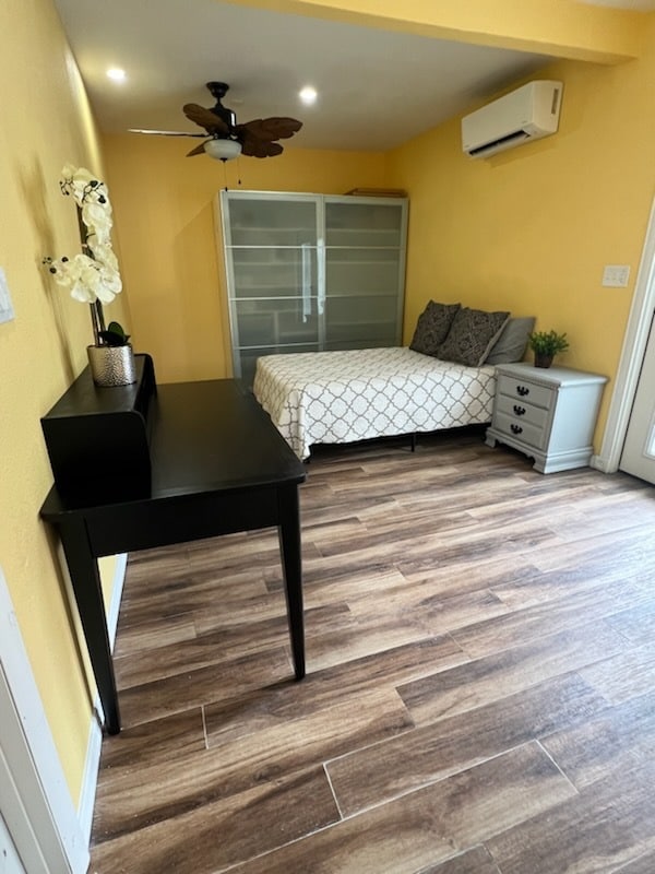 Photo - 5058 Seminole Ave Unidad Seminole  2