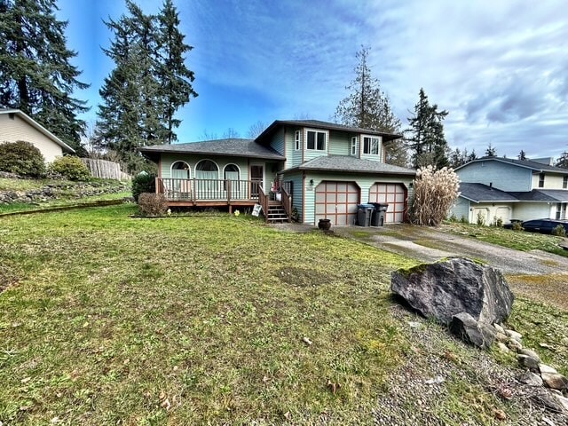 Building Photo - 1030 NE Coco Ct