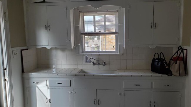 Photo - 4306 Pease St