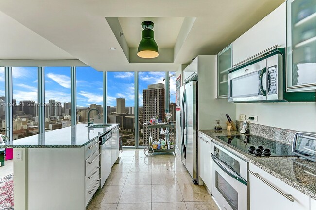 Building Photo - 888 Biscayne Blvd Unit 3601