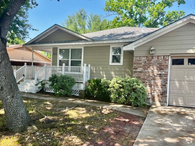 Building Photo - 10826 Buffum St Rental