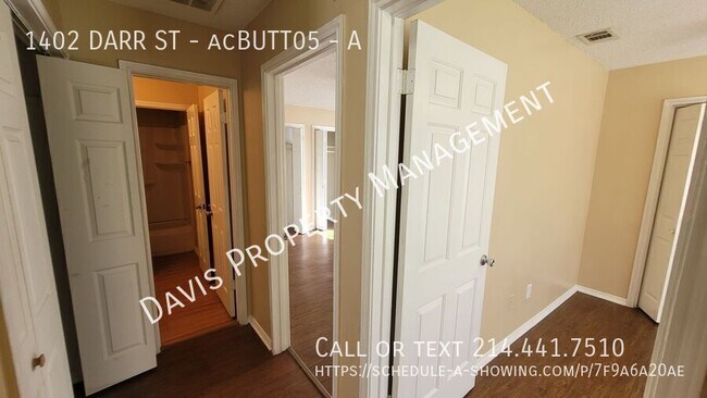 Photo - 1402 Darr St Unit A