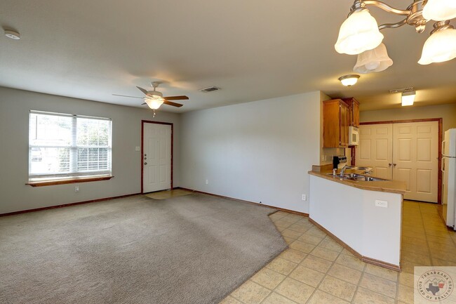 Photo - 4206 Magnolia St Unit 4206