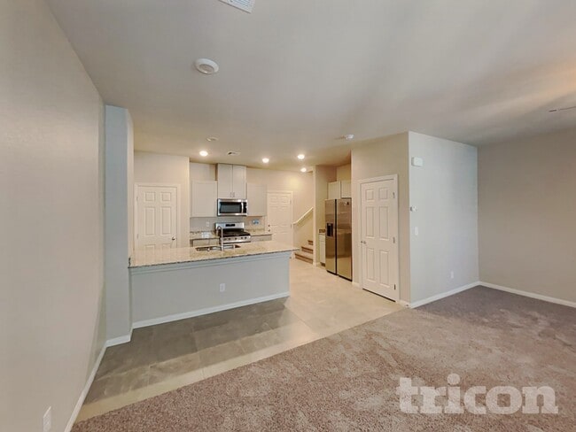 Photo - 7237 Halo Falls St