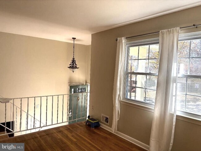 Photo - 5315 Manorfield Rd