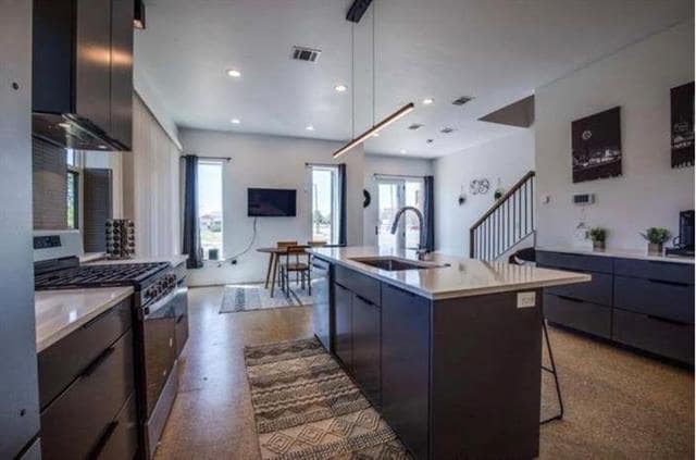 Photo - 10803 Mandalay Dr