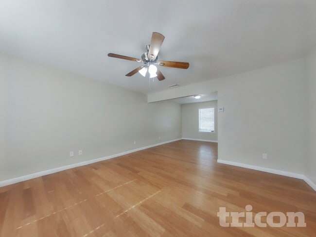 Photo - 5003 Hauna Ln