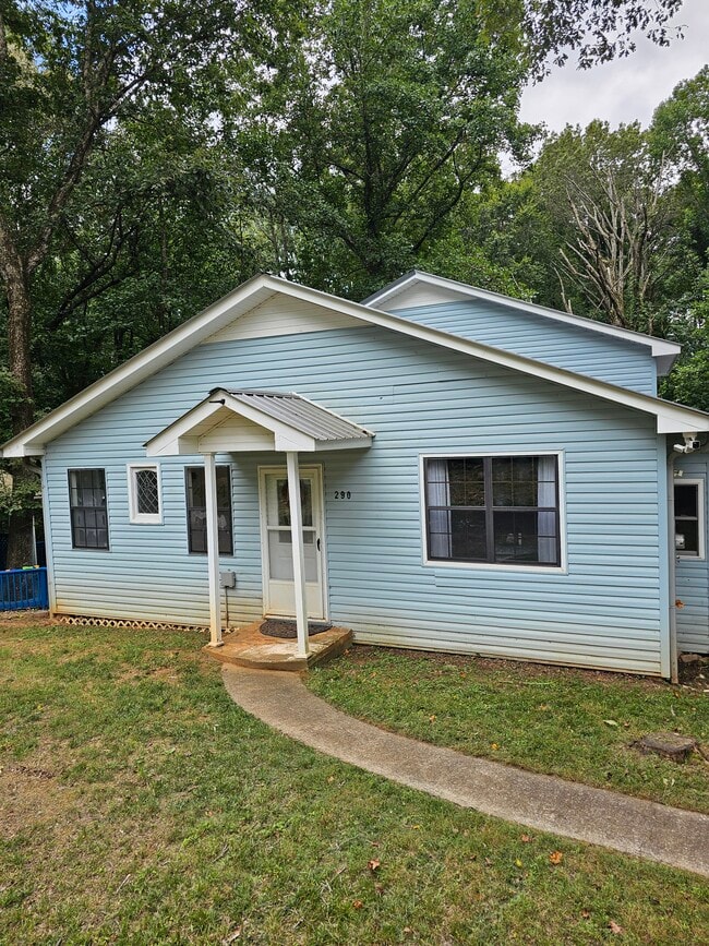 Building Photo - 290 Emerald Dr Rental
