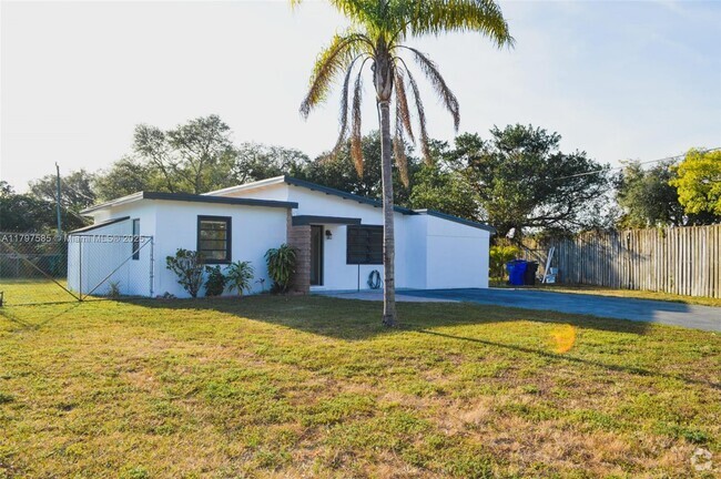 Building Photo - 16 Allen Rd Rental